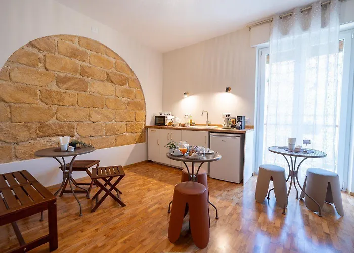 Bed & Breakfast Namuri Comfortable 3*